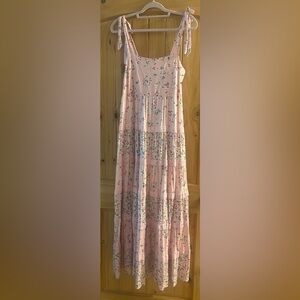 Beautiful colorful maxi dress with tie straps!